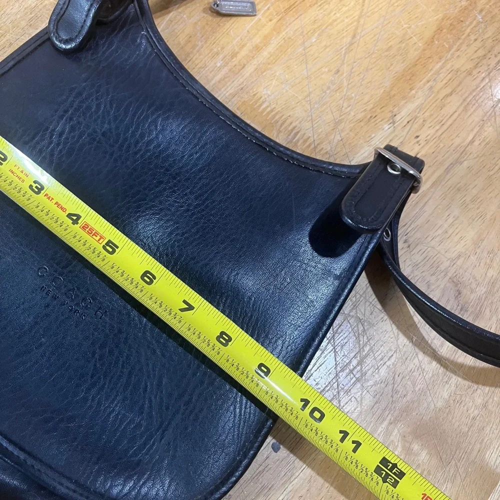Vtg Coach Black Leather Crossbody Bag Silver Hardware Organizer Pocket